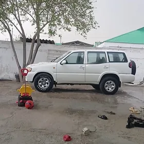 Nissan Terrano 2000