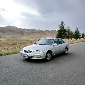 Toyota Camry 2000