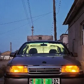 Opel Vectra 1990
