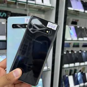 Samsung S10 8/128Gb
