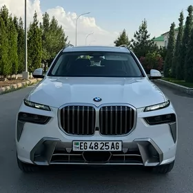 BMW X7 2022