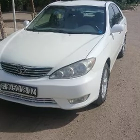 Toyota Camry 2004