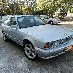 BMW 520 1990
