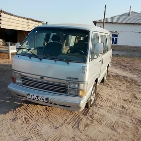Toyota Hiace 1985