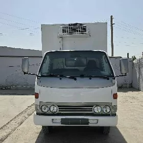 Toyota Dyna 2000
