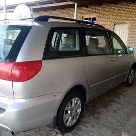 Toyota Sienna 2009