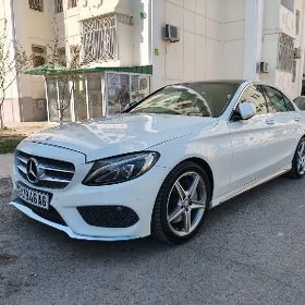 Mercedes-Benz C300 2015