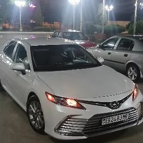 Toyota Camry 2022