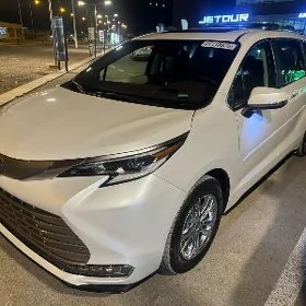 Toyota Sienna 2023