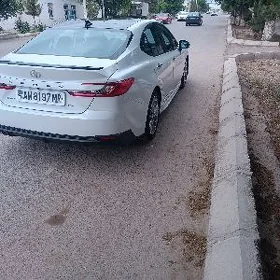 Toyota Camry 2026