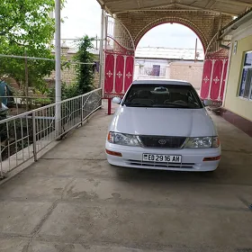 Toyota Avalon 1995