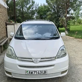 Toyota Sienna 2004