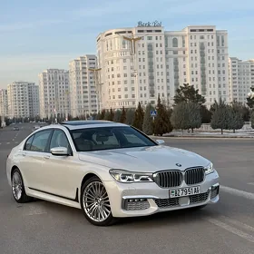 BMW 740 2018