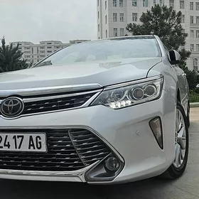 Toyota Camry 2015