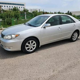 Toyota Camry 2004