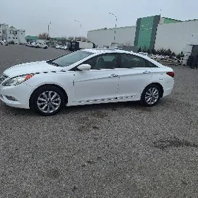 Hyundai Sonata 2011