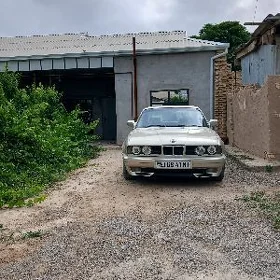 BMW 525 1989