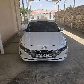 Hyundai Elantra 2021