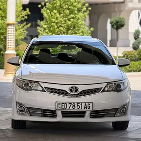 Toyota Camry 2014