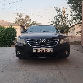 Toyota Camry 2010
