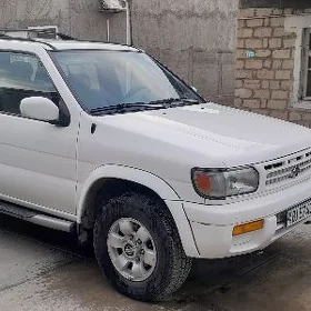 Nissan Pathfinder 1998