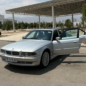 BMW 740 2001