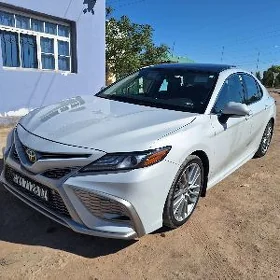 Toyota Camry 2022