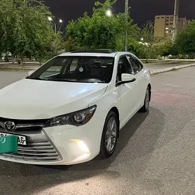 Toyota Camry 2016
