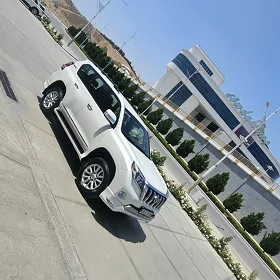 Toyota Land Cruiser Prado 2012