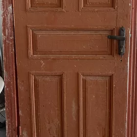 Двери деревянные