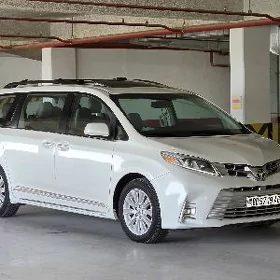 Toyota Sienna 2017