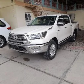 Toyota Hilux 2022