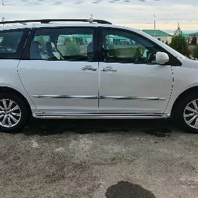 Toyota Sienna 2004