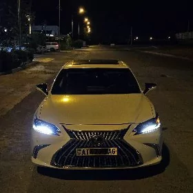 Lexus ES 350 2022