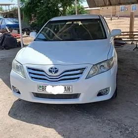 Toyota Camry 2011