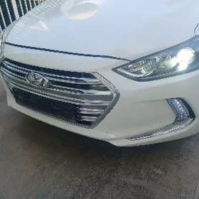 Hyundai Elantra 2018