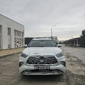 Toyota Highlander 2022