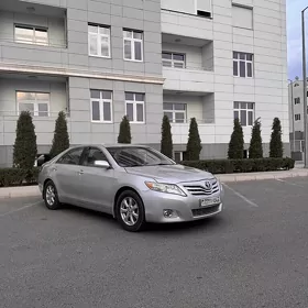 Toyota Camry 2010