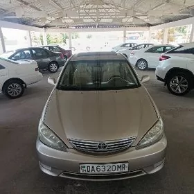 Toyota Camry 2004