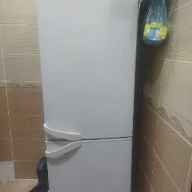 Indesit Holodilnik