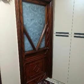 двери