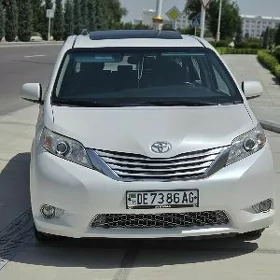 Toyota Sienna 2017