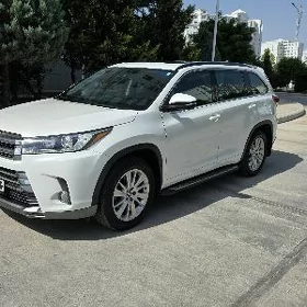 Toyota Highlander 2018