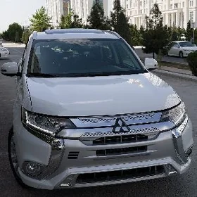 Mitsubishi Outlander 2022
