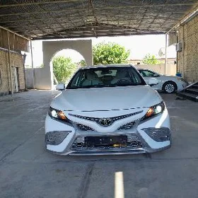 Toyota Camry 2022