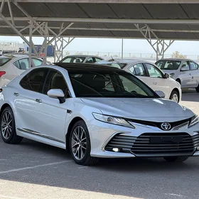 Toyota Camry 2023