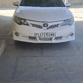 Toyota Camry 2012