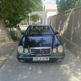 Mercedes-Benz E320 1999