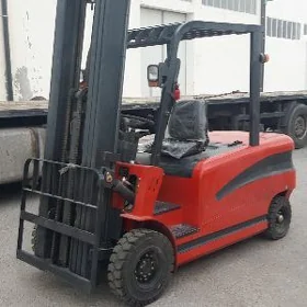 Kara Forklift 2025