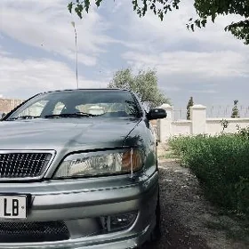 Nissan Cefiro 1995